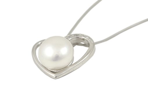 Сребърно Колие с покритие от родий с Естествени култивирани перли цвят бял на бижутерия Blessa цена 45.00лв