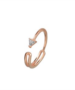 сребърен пръстен в розово злато с регулируем размер от бижутерия blessa на цена 35 лв